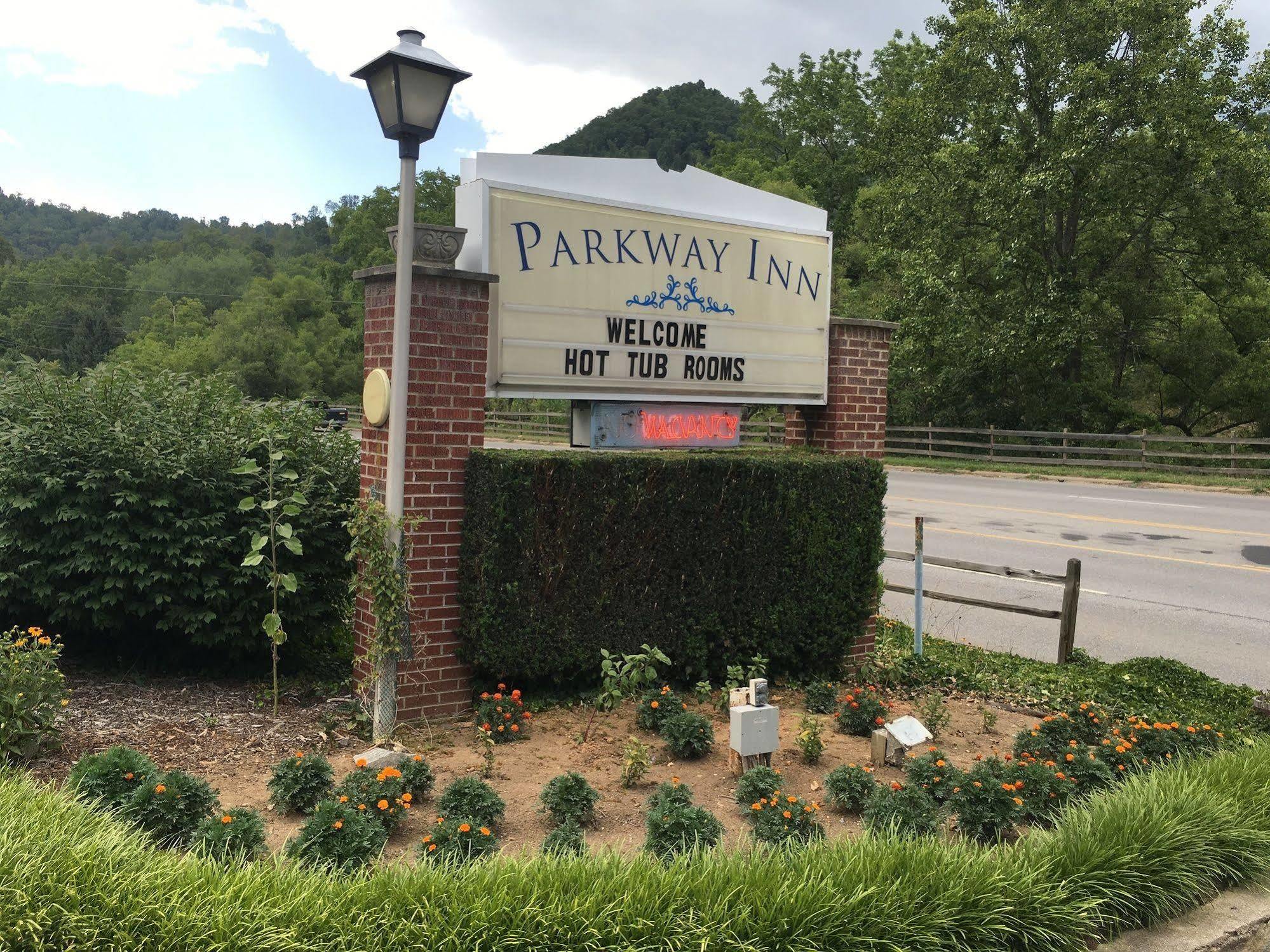 Parkway Inn Waynesville Extérieur photo